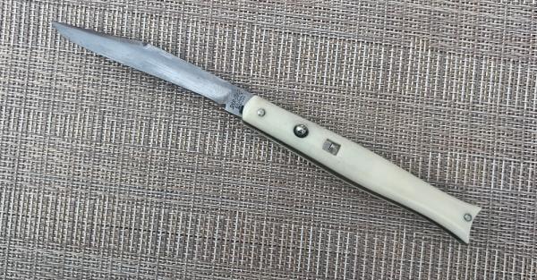 C. 1948-50 SHUR-SNAP COLONIAL YELLOW AUTOMATIC KNIFE C. 1948-50 SHUR-SNAP COLONIAL YELLOW AUTOMATIC KNIFE