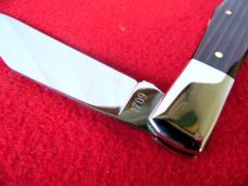 KABAR 1983 DOG HEAD COKE BOTTLE BROWN STRIPE CLUB KNIFE 5-1/4" UNUSED FROM STORAGE WELL CARED FOR KABAR 1983 DOG HEAD COKE BOTTLE BROWN STRIPE CLUB KNIFE 5-1/4" UNUSED FROM STORAGE WELL CARED FOR