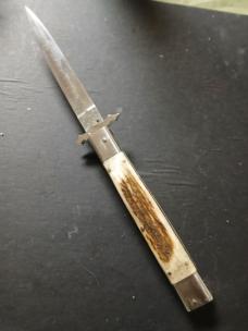 Custom 'Hellraiser' Style Switchblade Custom 'Hellraiser' Style Switchblade