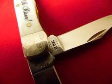 2020 CASE XX 62165 NATURAL WHITE BONE POCKET HUNTER HE IS RISEN IN TIN PRE-OWNED NEVER USED 2020 CASE XX 62165 NATURAL WHITE BONE POCKET HUNTER HE IS RISEN IN TIN PRE-OWNED NEVER USED
