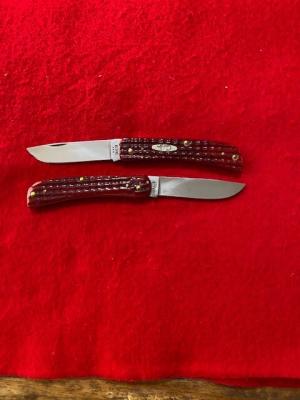 CASE RED BONE SODBUSTERS, JR. SET OF TWO POCKET KNIVES, 6 & 8 DOT