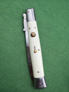 10.5” small swing guard white rizzy 10.5” small swing guard white rizzy