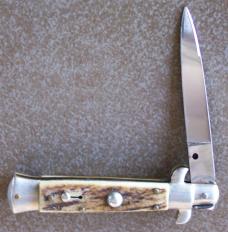 Small 3 1/16" Stag handle SWITCHBLADE knife unmarked picklock Solingen? Small 3 1/16" Stag handle SWITCHBLADE knife unmarked picklock Solingen?