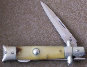 1950's VALOR # 587-T lockback Switchblade lookalike Pocket Knife horn handles