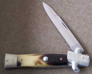 1950's VALOR STAINLESS STEEL JAPAN 4.5" lockback Pocket Knife Switchblade lookalike horn handles