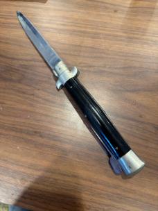 Manual False Button And Safety 10.5” Stiletto Manual False Button And Safety 10.5” Stiletto