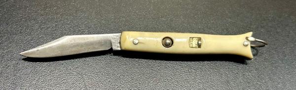 Vintage Shur-Snap “Snappy” Keychain Knife Vintage Shur-Snap “Snappy” Keychain Knife