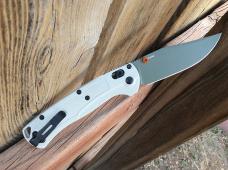 Benchmade Taggedout-15536GN-01 Folding Knife-Tan Grivory- Forest Green Cerakote Elmax Blade - New Benchmade Taggedout-15536GN-01 Folding Knife-Tan Grivory- Forest Green Cerakote Elmax Blade - New