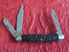 ROBESON 3 blade stock knife w/jigged black scales patter number 633594 ROBESON 3 blade stock knife w/jigged black scales patter number 633594
