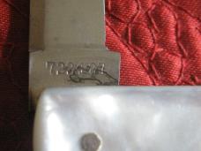 Small ROBESON 2 bl pen knife w/pearl scales. Pattern no. 722487 Small ROBESON 2 bl pen knife w/pearl scales. Pattern no. 722487