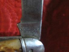 Camillus USN 3 bl utility knife from WW2 w/bone scales. Camillus USN 3 bl utility knife from WW2 w/bone scales.