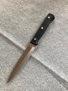 Vintage (4) J.A. HENCKELS International Serrated-Edge Kitchen Knives Ready for Use Vintage (4) J.A. HENCKELS International Serrated-Edge Kitchen Knives Ready for Use