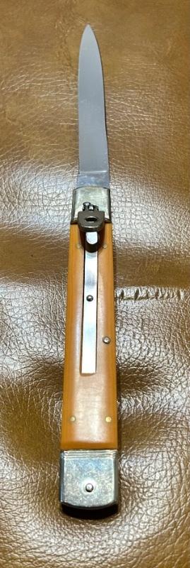 Large Hubertus lever action automatic knife