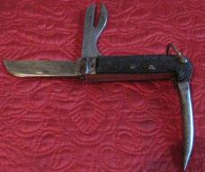 British Military Sailer's knife. 1940 w/Broad Arrow stamp. British Military Sailer's knife. 1940 w/Broad Arrow stamp.