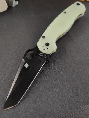 Spyderco M4 Tanto Paramilitary 2 Knife Natural Jade G-10 (3.4" Black) C81GM4PTBK2