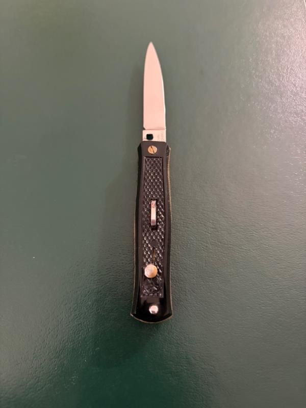 Small Bargeon automatic knife Small Bargeon automatic knife