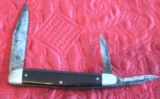 SCHRADE 3 blade Whittler w/ slick black scales SCHRADE 3 blade Whittler w/ slick black scales