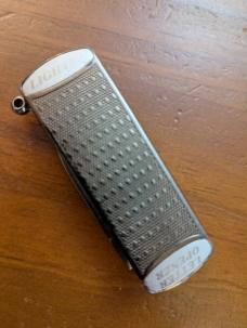 VINTAGE CIGARETTE LIGHTER PLUNGLOCK SWITCHBLADE DAGGER BLADE VINTAGE CIGARETTE LIGHTER PLUNGLOCK SWITCHBLADE DAGGER BLADE
