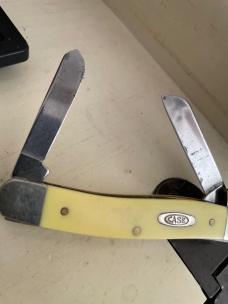 Case 3318 CV yellow stockman 2020 EDC Case 3318 CV yellow stockman 2020 EDC