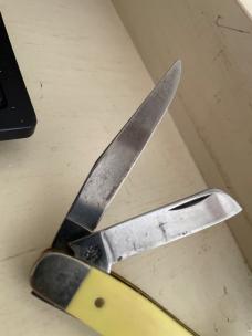 Case 3318 CV yellow stockman 2020 EDC Case 3318 CV yellow stockman 2020 EDC