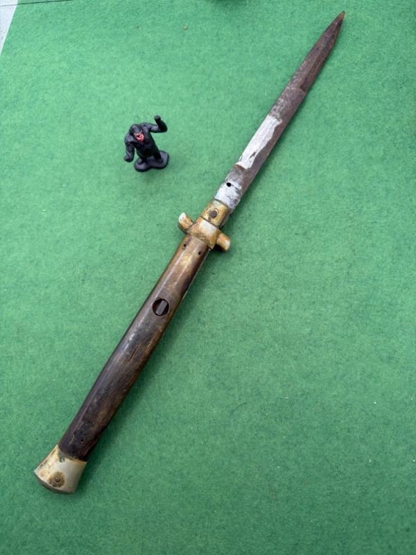 Beat to Hell 13” GCCO Switchblade-NeedsFull Restoration Beat to Hell 13” GCCO Switchblade-NeedsFull Restoration