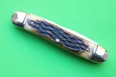 GEC Northfield 668210 "Muskrat" Antique Amber Jigged Bone #22 GEC Northfield 668210 "Muskrat" Antique Amber Jigged Bone #22