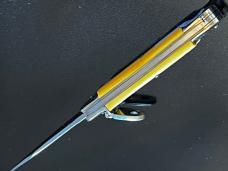 Vintage Hubertus Solingen Germany Smooth Yellow Celluloid Springer Leverlock 4” Fast MINT. Vintage Hubertus Solingen Germany Smooth Yellow Celluloid Springer Leverlock 4” Fast MINT.