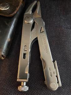 LEATHERMAN crunch LEATHERMAN crunch