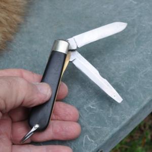 Camillus TL-2Type Smooth Rough Black Used Tight Loud Snap On Both Lanyard Nickel Bolster Brass Liner