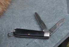 Camillus TL-2Type Smooth Rough Black Used Tight Loud Snap On Both Lanyard Nickel Bolster Brass Liner Camillus TL-2Type Smooth Rough Black Used Tight Loud Snap On Both Lanyard Nickel Bolster Brass Liner
