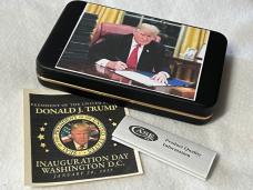 Case XX USA President Trump W/Gold Plated DJT Initials Inlaid Shield Trapper Peach Seed Bone/Box NEW Case XX USA President Trump W/Gold Plated DJT Initials Inlaid Shield Trapper Peach Seed Bone/Box NEW