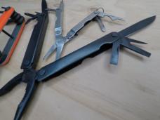 VINTAGE MULTI-TOOLS - LEATHERMANS VINTAGE MULTI-TOOLS - LEATHERMANS