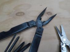 VINTAGE MULTI-TOOLS - LEATHERMANS VINTAGE MULTI-TOOLS - LEATHERMANS