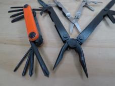 VINTAGE MULTI-TOOLS - LEATHERMANS VINTAGE MULTI-TOOLS - LEATHERMANS