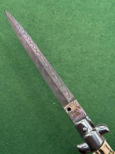 WSB Frank B Dagger Damascus Frank B Swivel Bolster WSB Frank B Dagger Damascus Frank B Swivel Bolster