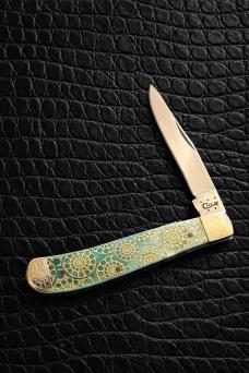 CASE 2015 KALEIDOSCOPE ETCHED CARIBBEAN BLUE BONE 1-BLADE MINI TRAPPER CASE 2015 KALEIDOSCOPE ETCHED CARIBBEAN BLUE BONE 1-BLADE MINI TRAPPER