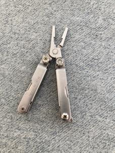 Vintage WINCHESTER Miniature Pocket Knife/Multi-Tool Pliers in Leather Carrying Case Vintage WINCHESTER Miniature Pocket Knife/Multi-Tool Pliers in Leather Carrying Case