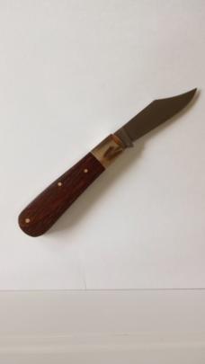 A. Wright Rosewood Clip Point Barlow Sheffield England New A. Wright Rosewood Clip Point Barlow Sheffield England New