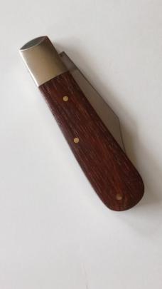 A. Wright Rosewood Clip Point Barlow Sheffield England New A. Wright Rosewood Clip Point Barlow Sheffield England New