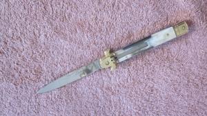 Large size 9" AKC Leverletto Brazilian horn leverlock