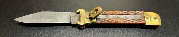 Vintage “CUTLY” Shell-Puller Leverlock Japan