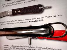 Schrade Walden Black Paratrooper Auto Schrade Walden Black Paratrooper Auto