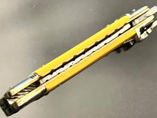 Vintage Hubertus 3-1/2”Old Yellow Celluloid Fully Worked liners/Back Springs/Blade Hubertus Worx NEW Vintage Hubertus 3-1/2”Old Yellow Celluloid Fully Worked liners/Back Springs/Blade Hubertus Worx NEW