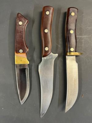 3 Schrade fixed blade knives