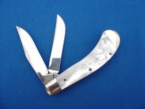 Case XX 2005 Pearl Saddle Horn Knife 1st. Run