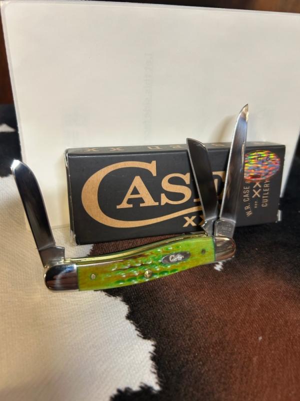 Case burnt bright green medium stockman Case burnt bright green medium stockman