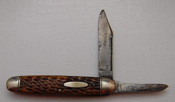 Schrade In Very Good Condition With Brown Bone Covers 3 3/8