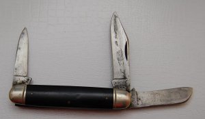 Robeson In Very Good Condition With Ebony Covers 3 5/8