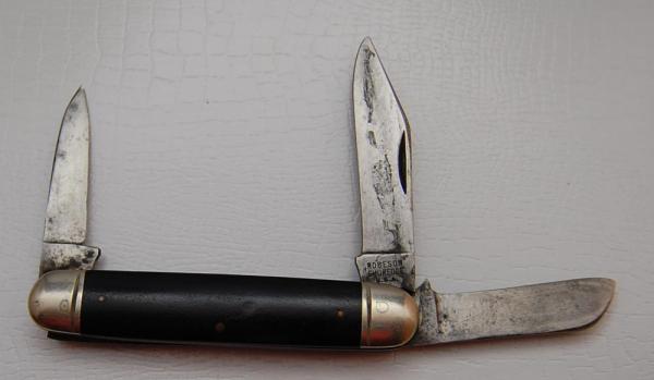 Robeson In Very Good Condition With Ebony Covers 3 5/8 Robeson In Very Good Condition With Ebony Covers 3 5/8