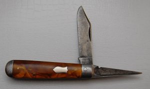 Schrade In Very Good Condition With Orange Celluloid Covers 3 3/8" Long (233)